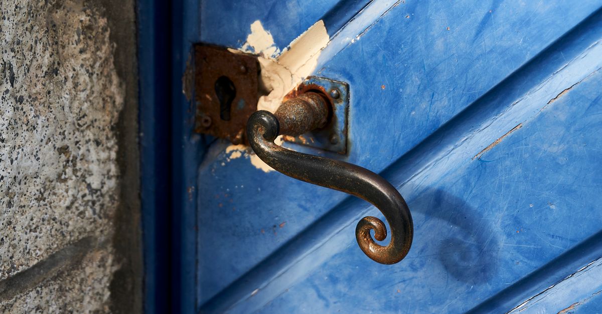 door security hardware — Rapid Locksmith
